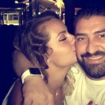 IMG_6591 Meda dhe Lulja i kanë rregulluar punët mirë, shkojnë në deti në pikë të dimrit – ndajnë pamje të bukura nga pushimet|