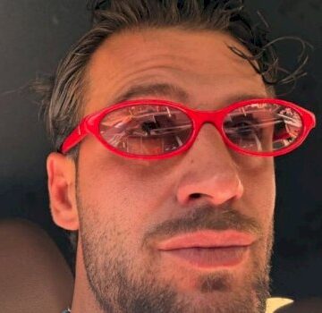 IMG_6937 Lumbardh Salihu, gjithë ky djalë, frikësohet nga syri i keq , bën një veprim shumë të çuditshëm