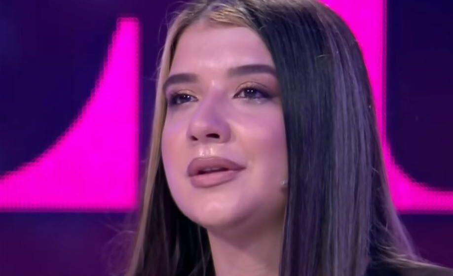 Alba më në fund zbulon se ka qenë e martuar, tregon se sa keq është trajtuar nga vjehrra e saj – s’do t’i mbani lotët