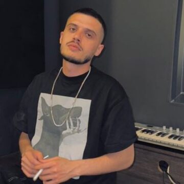 IMG_7102 Nuk u bë rehat ky djalë asnjëherë, Bardhi sapo mori vesh se i ka ndodhur një gjë e papritur