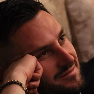 Tashmë s’ka vend Xhensila askund, Besi më në fund publikon momentin më të bukur të dashurisë