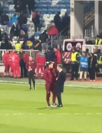 Turqit nisin me ankesa ende pa nisur loja, njërit prej lojtarëve të tyre nuk i pëlqen bari