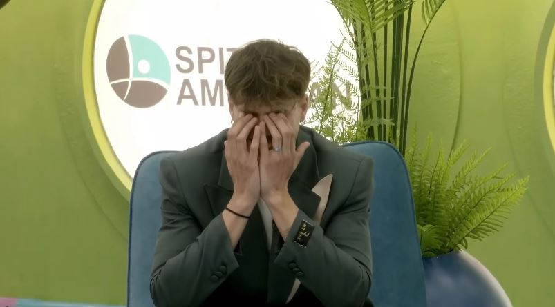 klod Veç dy ditë pas përfundimit të Bigut, Klodi i shpreh ndjenjat për Elijonën, tregon pëlqimin e madh që ka për të