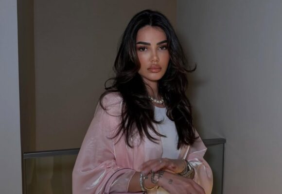 Nga Dubai, Morena qetëson ndjekësit: ‘Jam me Zotin’