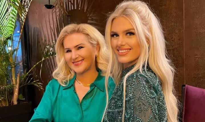 leartaaaa Learta shkon në punë me papuçe, Shyhretit nuk do t’i pëlqejë aspak ta shoh rejën e saj në këtë gjendje – e do të rregulluar