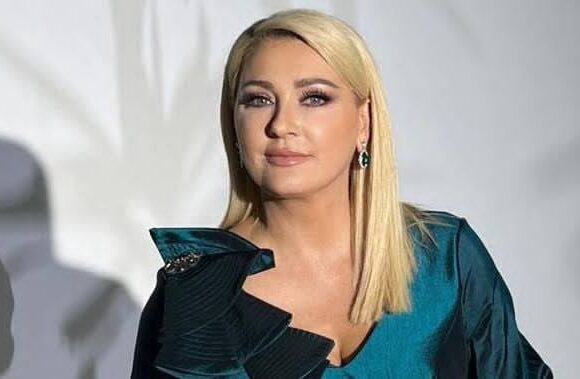 Remzie Osmani ka vendosë ta lejojë veten të plaket, e ka heqë krejt botoksin dhe fillerat – tani po duket krejt më ndryshe