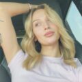 Selin në gjendje të rëndë shëndetësore, ndan pamje gjatë kohës që iu desh të marrë edhe infuzion – s’po duket aspak mirë